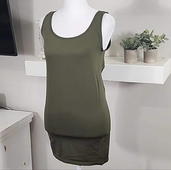 Rock & Republic Seamless Olive Green Tank Top New Without Tags - Picture 3 of 5